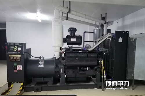 頂博電力引進(jìn)技術(shù)，生產(chǎn)制造新型智能環(huán)保柴油發(fā)電機(jī)設(shè)備
